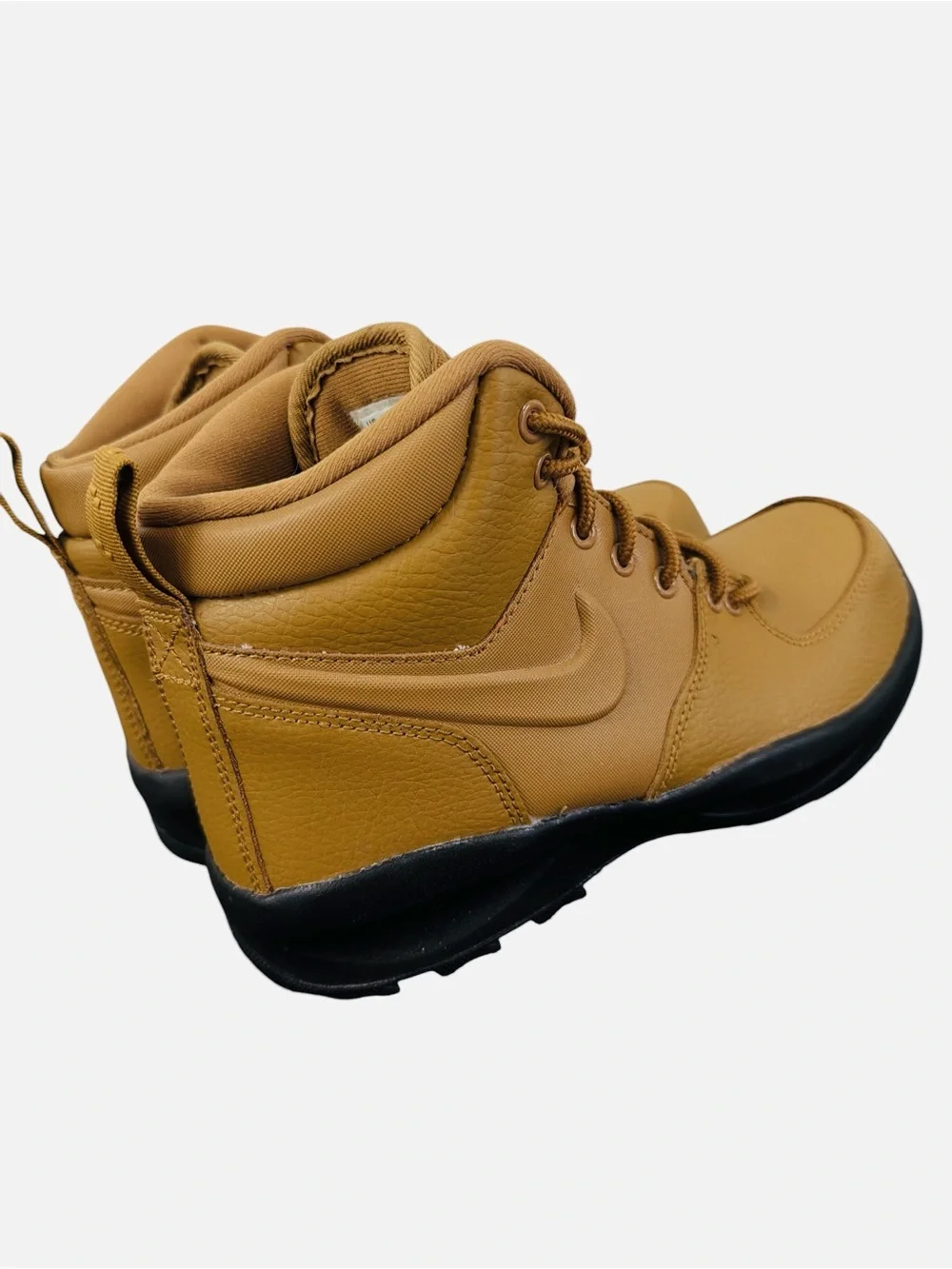 Nike Manoa Leather Boots (GS) Wheat/Black BQ5372-700 Unisex Youth Size 5.5Y